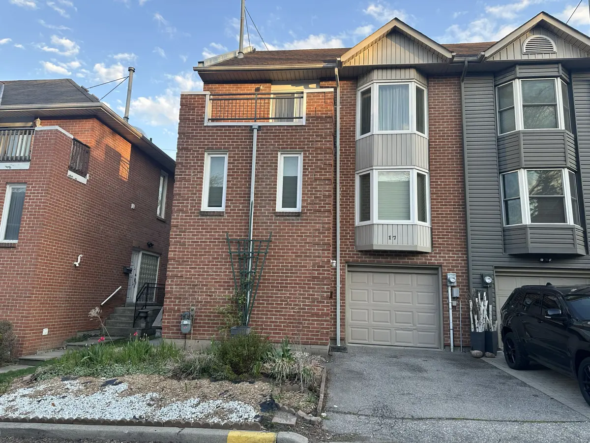 17 Protea GDNS, Toronto C15, ON M2K 2W5