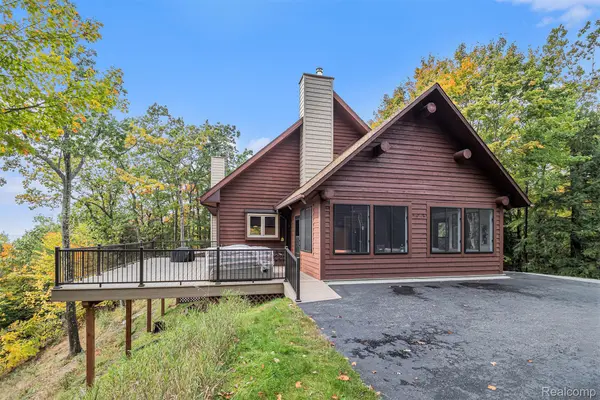 5959 La Canada, Harbor Springs, MI 49740