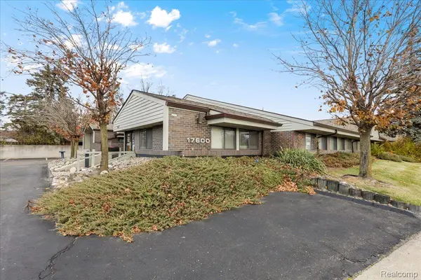 17600 W 11 Mile RD, Lathrup Village, MI 48076