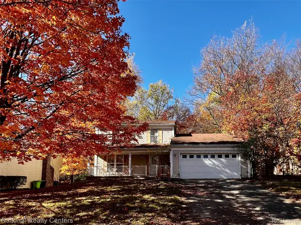 24869 Christina LN, Novi, MI 48375