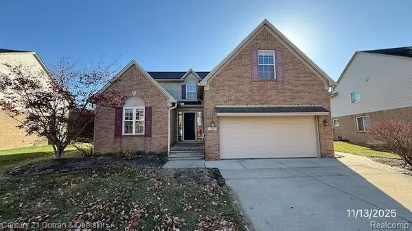 714 Autumn Ridge DR, Westland, MI 48185