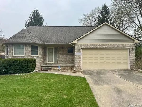 829 Hidden TER, Waterford Charter Township, MI 48327