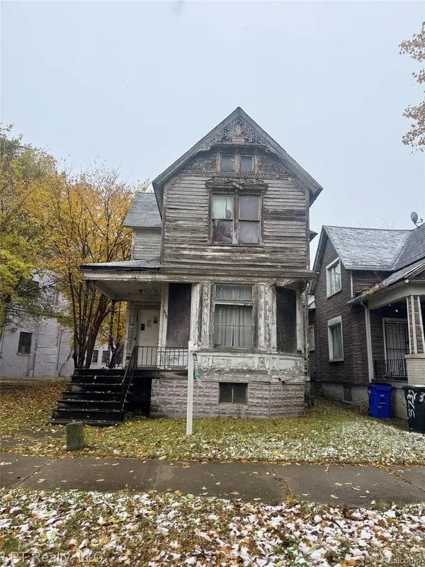 3740 Greusel ST, Detroit, MI 48210