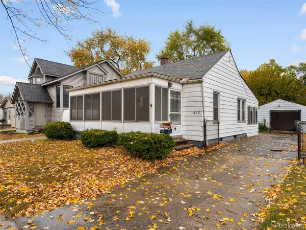 973 E Guthrie AVE, Madison Heights, MI 48071