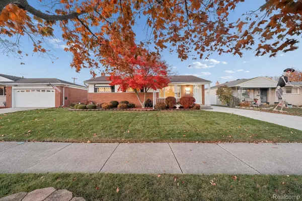 14240 Stratford ST, Riverview, MI 48193