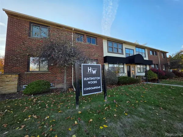25863 Woodward AVE #204, Royal Oak, MI 48067