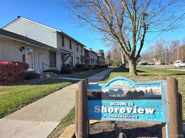 48570 Sugarbush RD #56, Chesterfield Township, MI 48047