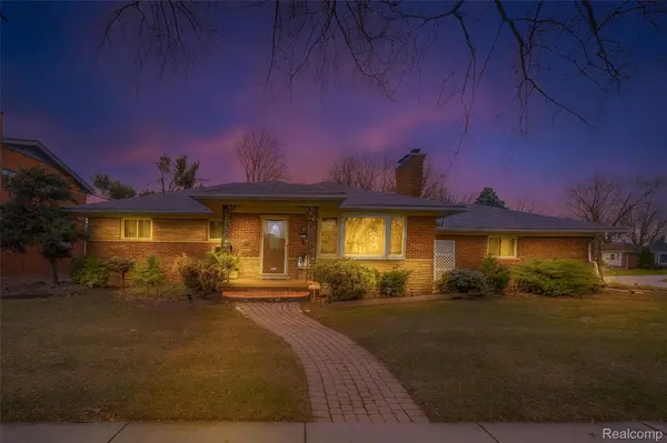 18710 Rockport ST, Roseville, MI 48066