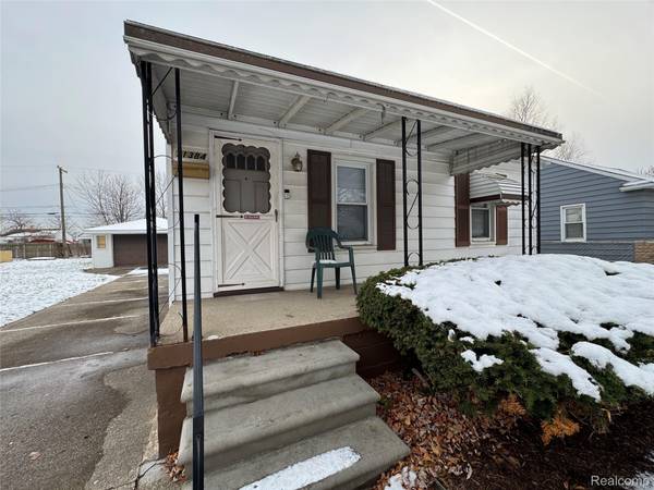 11384 Cadillac AVE, Warren, MI 48089