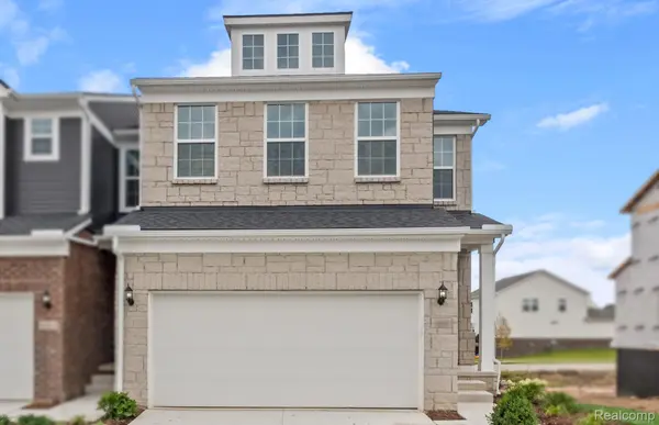 4040 Nottingham CIR, Independence Charter Township, MI 48346