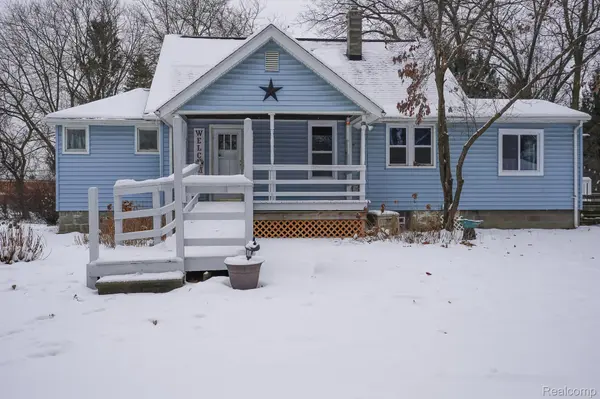21115 East ST, Southfield, MI 48033