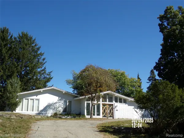 3352 Bloomfield Shore DR, West Bloomfield Charter Township, MI 48323