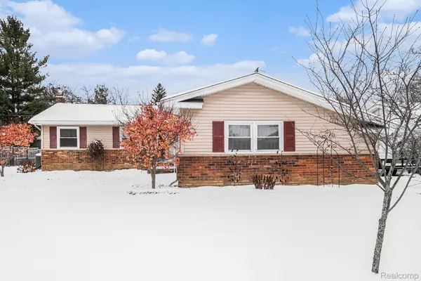 1345 Williamsburg RD, Flint, MI 48507