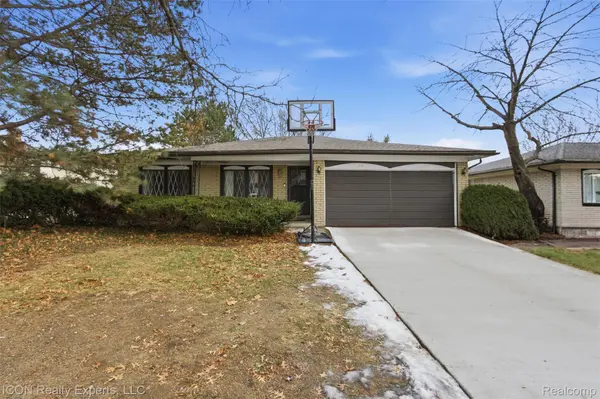 2956 Charity DR, Sterling Heights, MI 48310