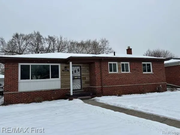 23530 Gardner ST, Oak Park, MI 48237
