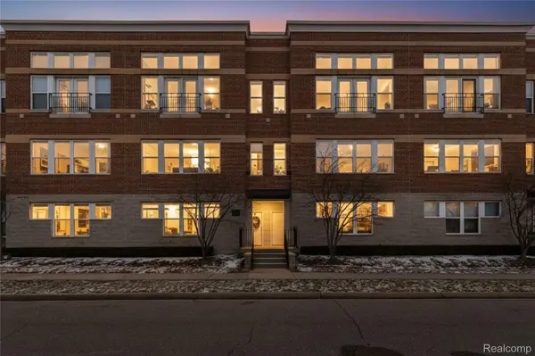 72 Clinton ST, Mt. Clemens, MI 48043