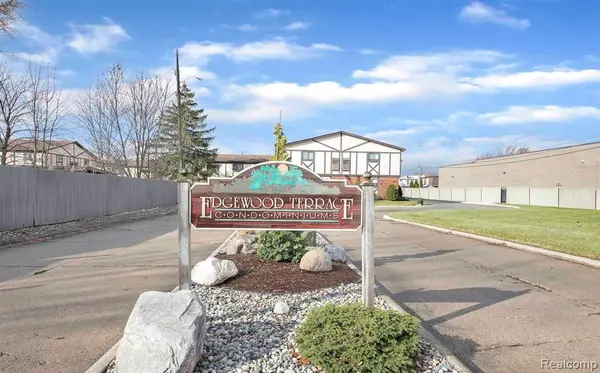 22819 Grove ST #35, St. Clair Shores, MI 48080