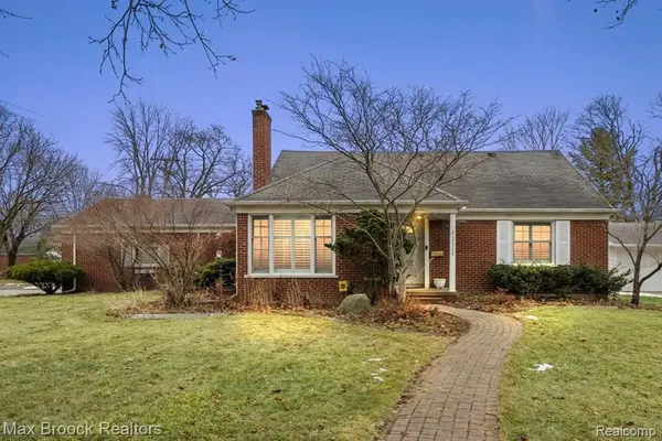 32350 Sheridan DR,  Beverly Hills Village,  MI 48025