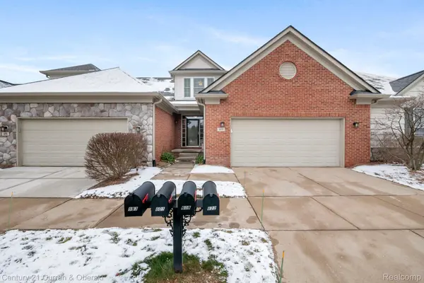 609 Telya RDG, Milford, MI 48381