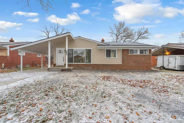 23080 Parklawn ST, Oak Park, MI 48237