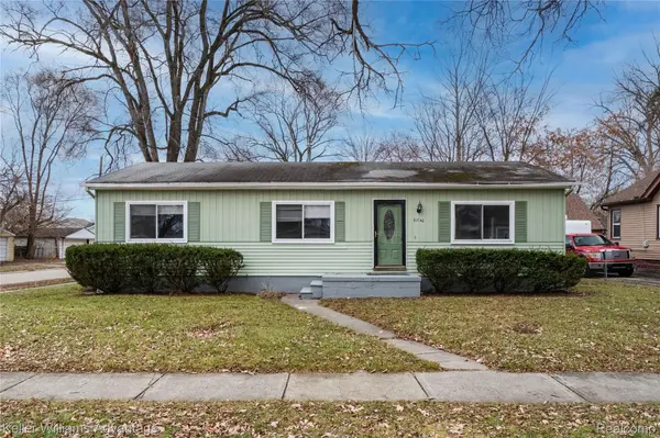 21740 Colgate ST,  Farmington Hills,  MI 48336