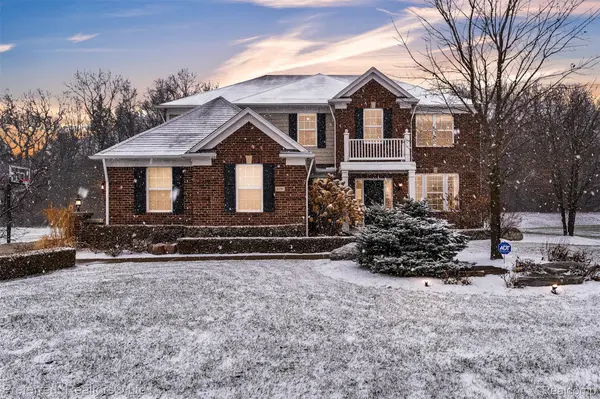 3230 Park Meadow DR, Orion Charter Township, MI 48362