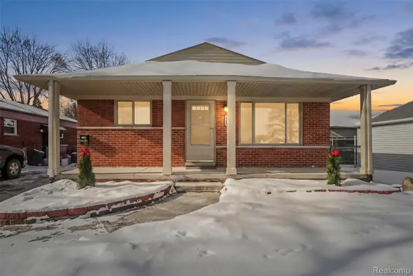 28409 Rockwood ST, St. Clair Shores, MI 48081
