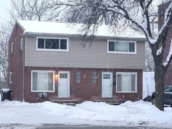 8741 W 9 Mile RD, Oak Park, MI 48237