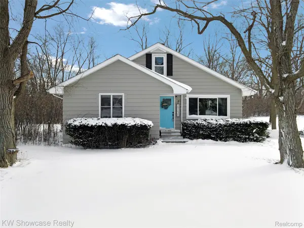 29230 Greening ST, Farmington Hills, MI 48334