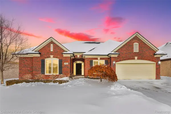 17723 Merganser DR, Clinton Charter Township, MI 48038