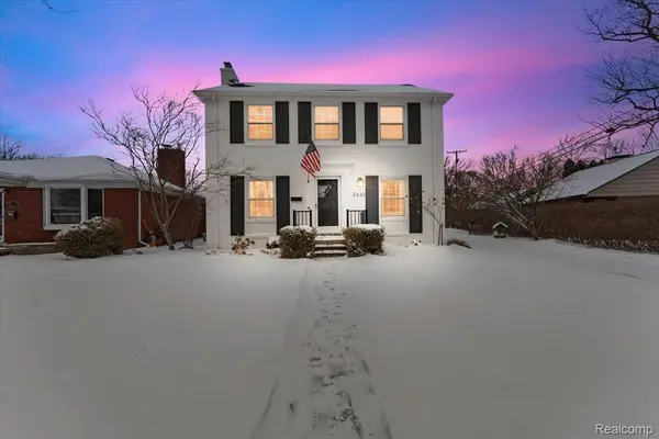 2430 Chelsea ST, Trenton, MI 48183
