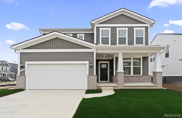 850 KUSS DR, Saline, MI 48176