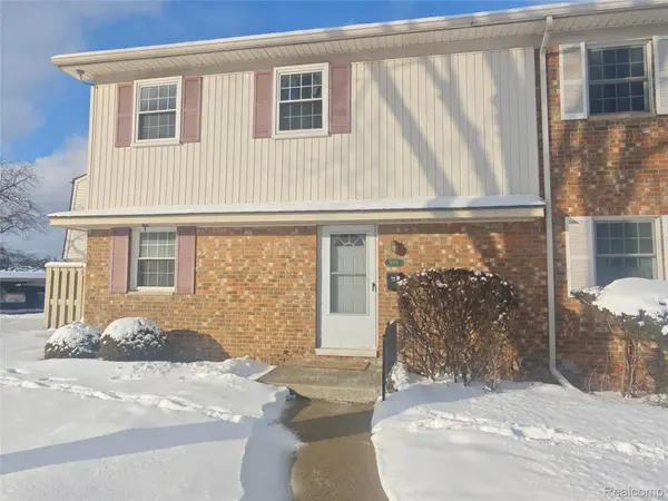 979 Kirts BLVD, Troy, MI 48084