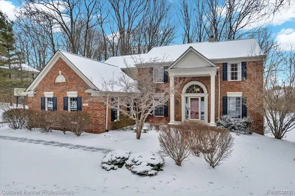 7480 Wyngate DR, Independence Charter Township, MI 48348