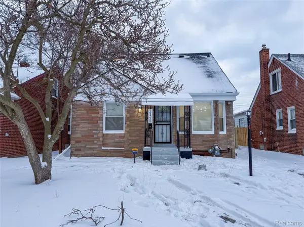19498 Santa Rosa DR, Detroit, MI 48221