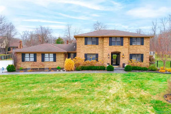 26029 Waterbury WAY, Grosse Ile Township, MI 48138