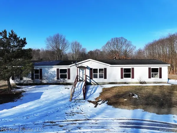 8237 Lambs RD,  Wales Township,  MI 48027