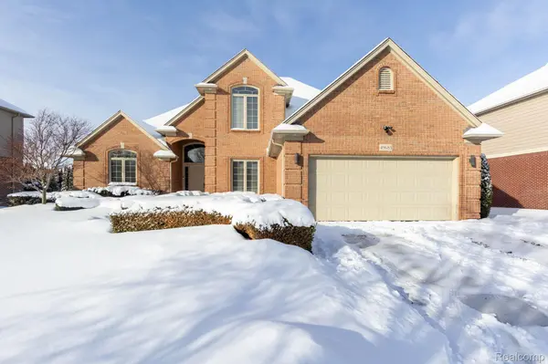 49683 Yale DR, Macomb Township, MI 48044