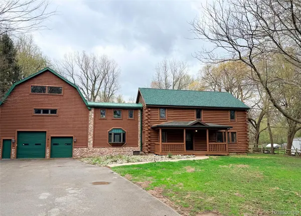 1747 Center DR, Bedford Township, MI 48182