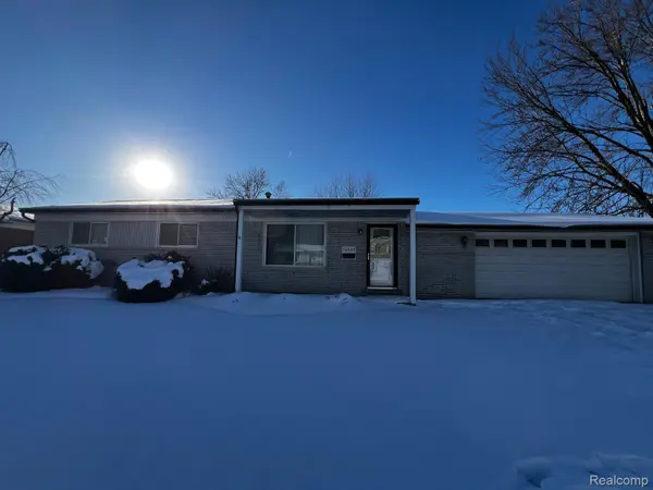 30469 Winthrop DR, Madison Heights, MI 48071