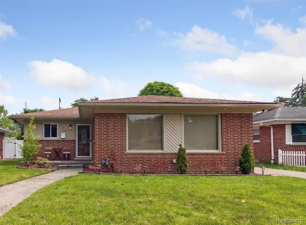 14266 Dixie, Redford Charter Township, MI 48239
