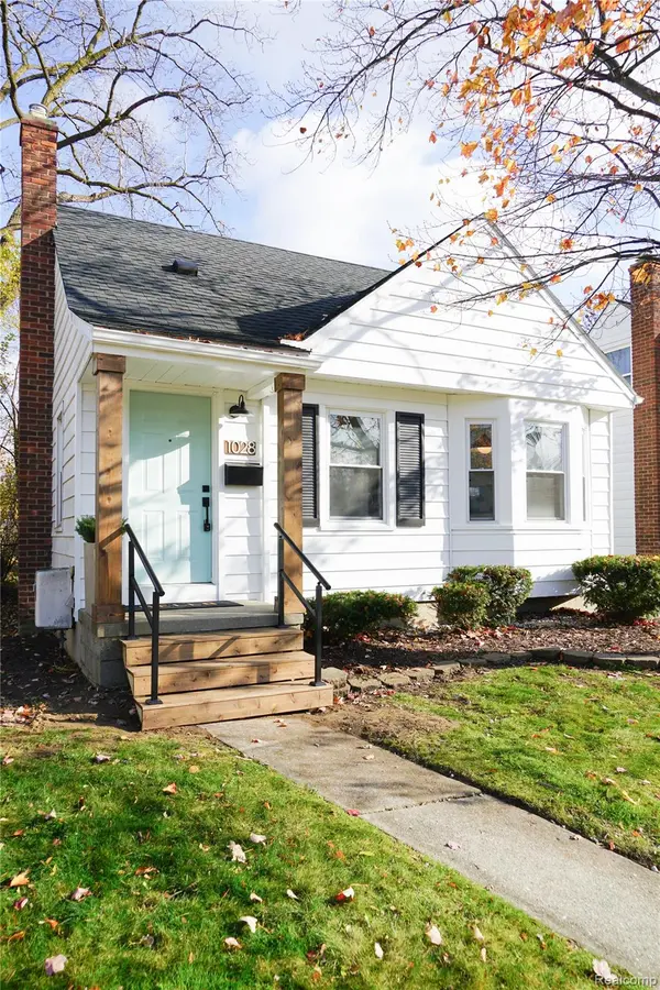 1028 N Wilson AVE, Royal Oak, MI 48067
