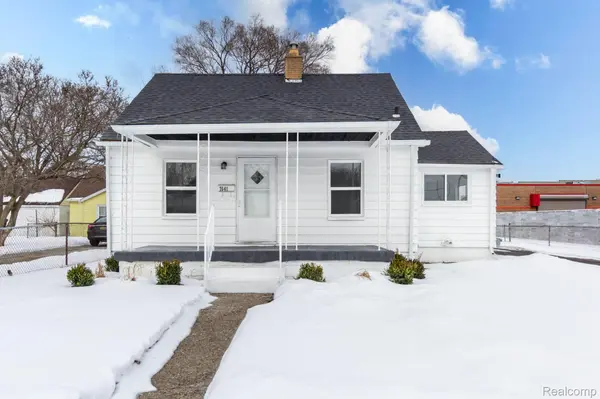 7641 WESTMINSTER AVE, Warren, MI 48091
