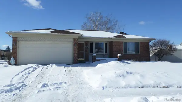 38615 Levisham DR, Clinton Charter Township, MI 48038