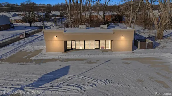 8498 Wayne RD, Romulus, MI 48174
