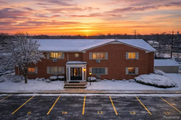 801 Plate ST #201, Rochester, MI 48307