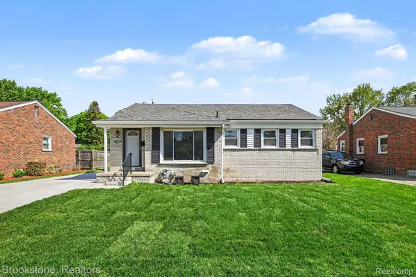 29646 Robert DR, Livonia, MI 48150