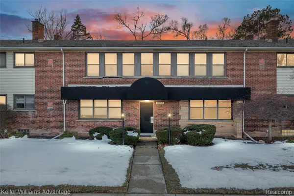 25749 Woodward AVE #206, Royal Oak, MI 48067