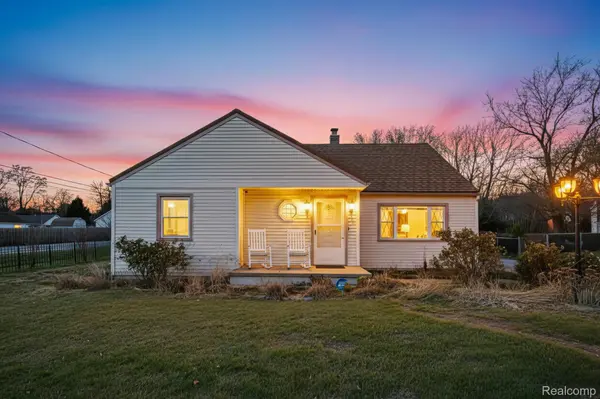1944 W Sterns RD, Bedford Township, MI 48182