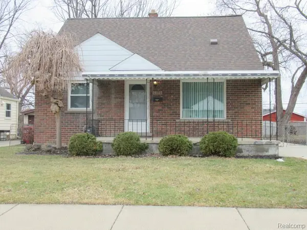 25645 Waldorf ST, Roseville, MI 48066